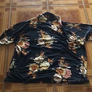 Piphany size 4 loose fit mock neck blouse